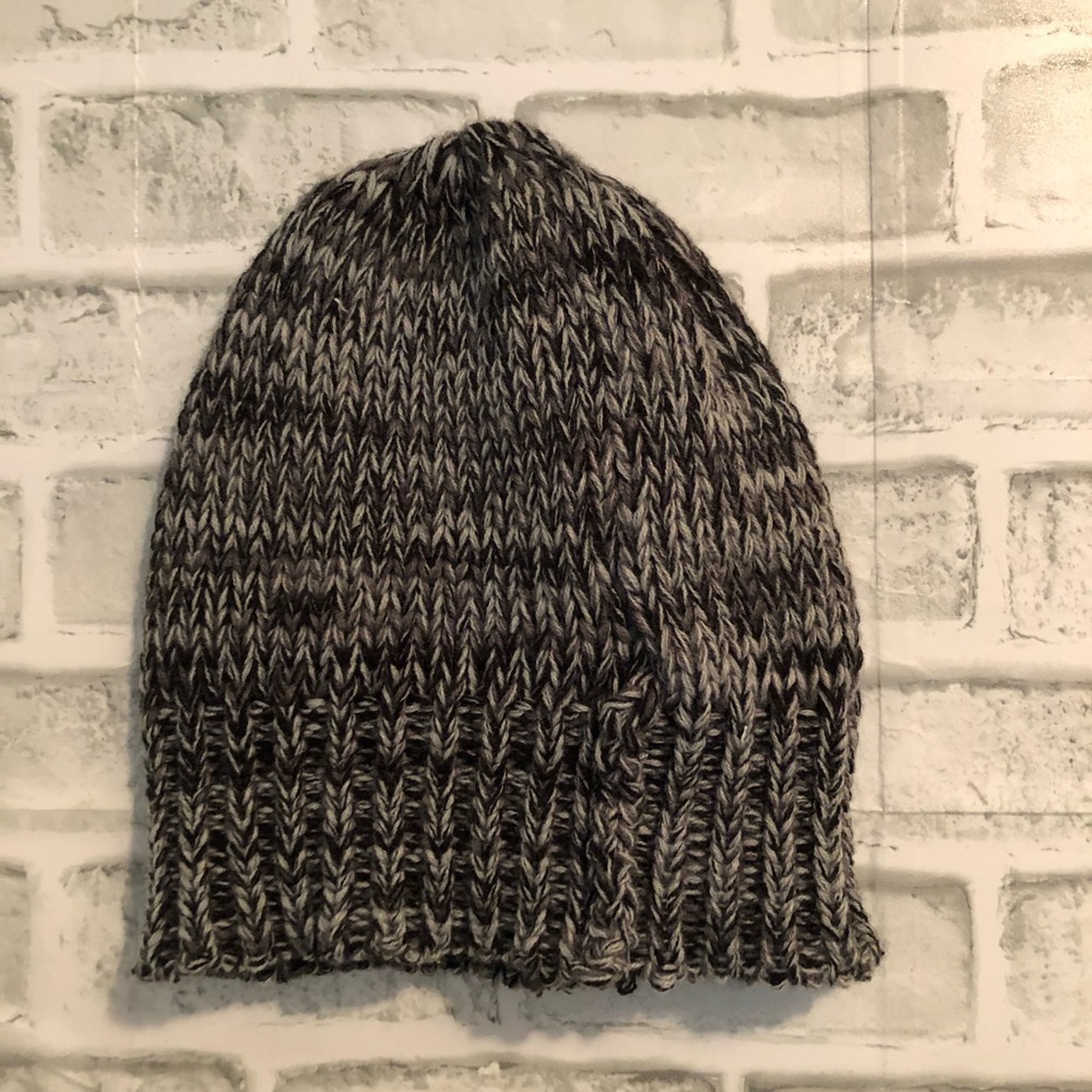 H&M Divided Black & Gray Knit Slouchy Beanie